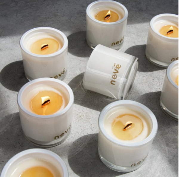 Candle Neve