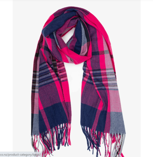 Scarf Antler Berry night