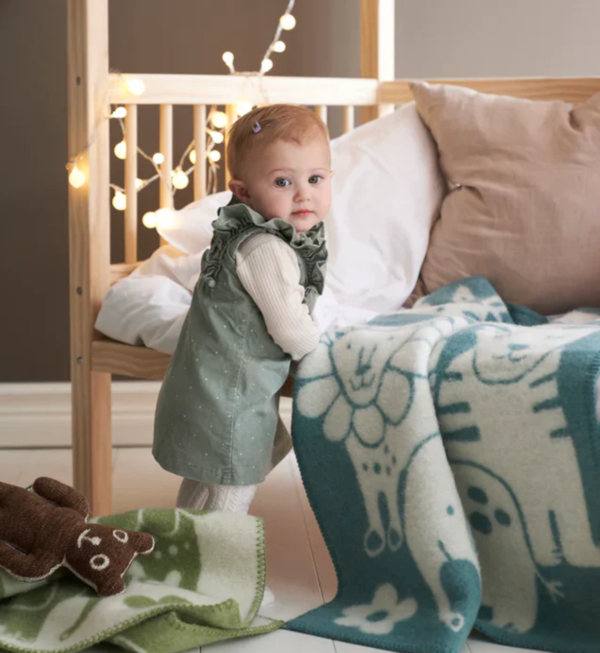 100% wool Bassinet throw Klippan