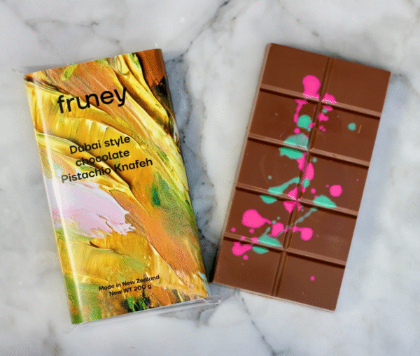 Furney  Dubai style chocolate Pistachio - Image 2