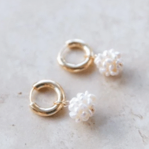 Earring Twigg Clustered pearl huggie