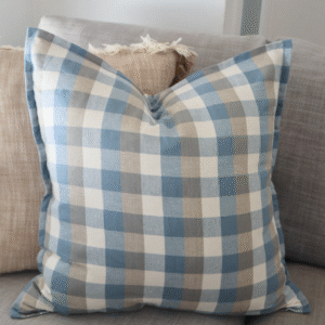 Cushion Double check blue