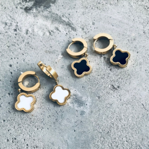 Earring Twigg Clover huggie