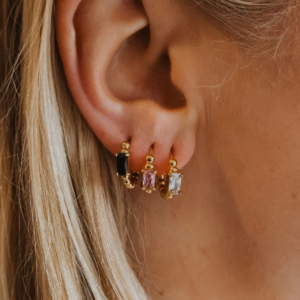 Earing KatyB Izzy